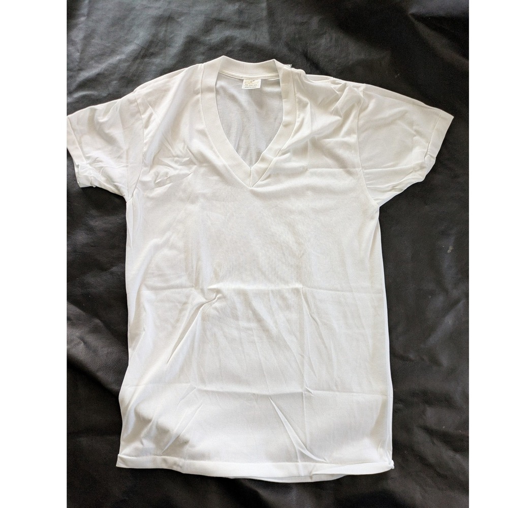 Sears Roebuck Mens V Neck T Shirt White M Dacron Polyester Cotton Blend‎ USA NEW